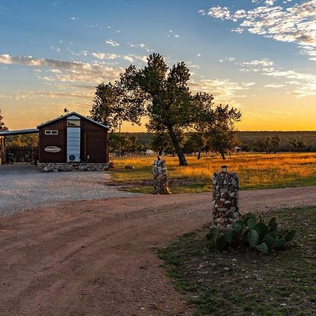 Rockin' R - Morning Star Cabin Фредериксберг Экстерьер фото
